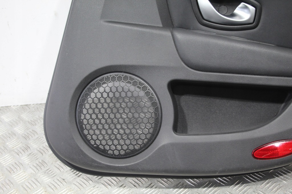 фото №2, Обшивка двері правий задня renault laguna iii 3