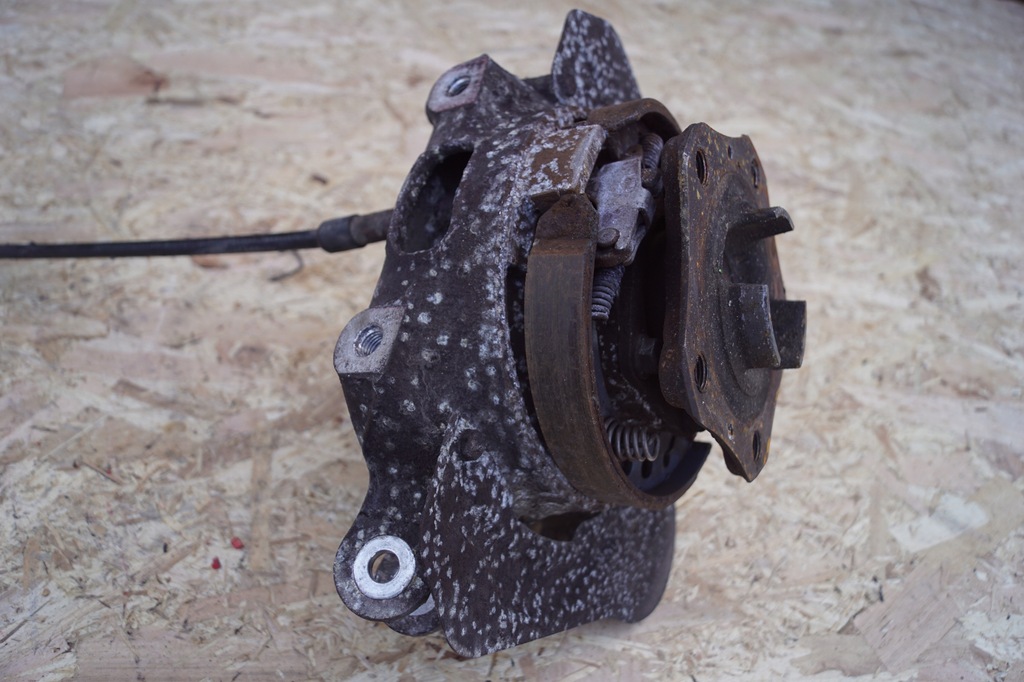 фото №5, Поворотный кулак правый задняя porsche 911 997 99733161207