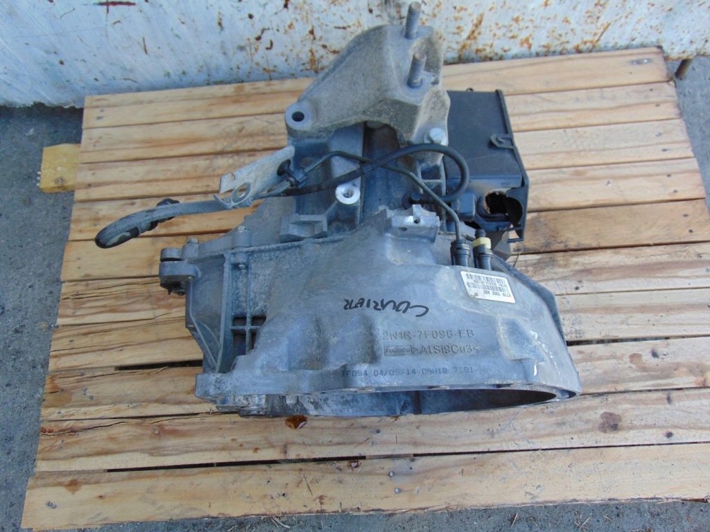 Коробка передач передач ford transit courier 2012- 1.5 tdci et7r-7002-abe Оригінал