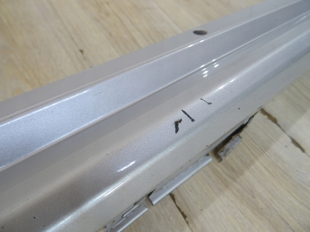 фото №7, Toyota corolla e21 kombi молдинг порог правая 75850-02220 llu