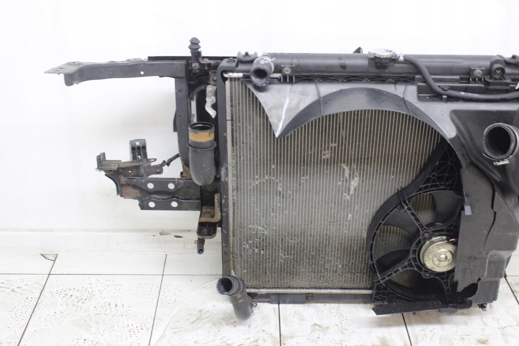 фото №5, Pas передний радиатор navara d40 pathfinder r51 2005r- 2.5 dci автоматическая коробка передач