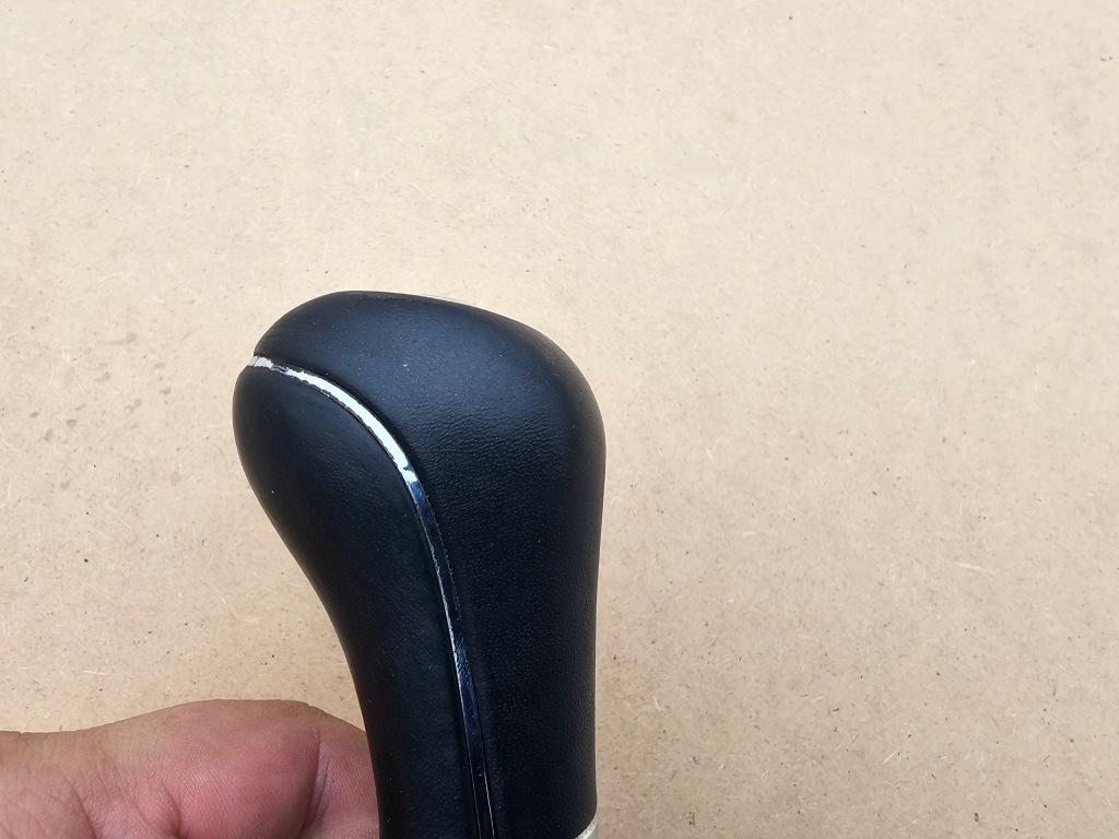 Ручка чехол передач czarna кожаный mercedes cls c219 w219 в Украине