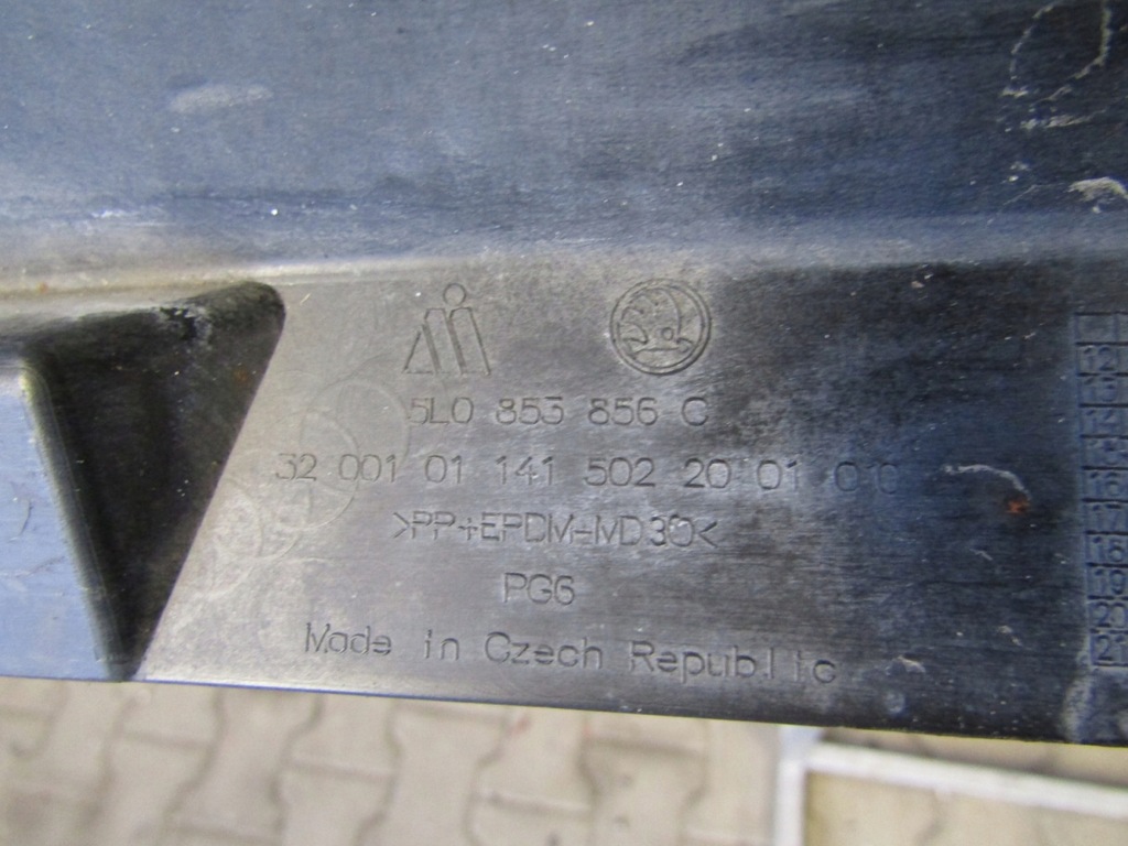 фото №8, Молдинг поріг права skoda yeti 5l0 13- накладка