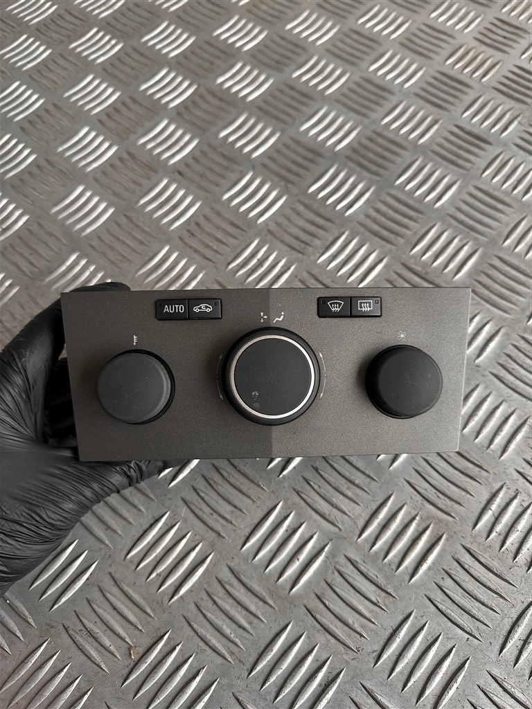 фото №1, Панель кондиціонера opel astra 13122963