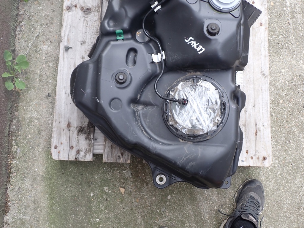 фото №8, Бак топлива bak lexus is iii 200t 300 po lift 2018 europa s7111-30620