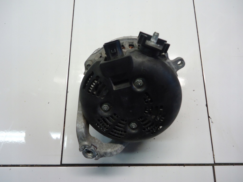 Bmw x1 e84 2.0t turbo n20b20a x-drive генератор 7605478 в Україні