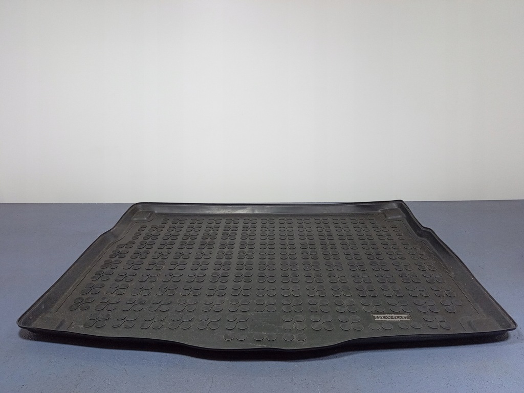 фото №1, Kia ceed ii hb обшивка резиновый багажника rezaw