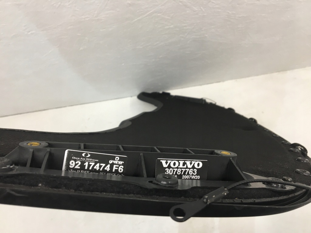 фото №9, Volvo c70 полка задняя защита багажника 06-12