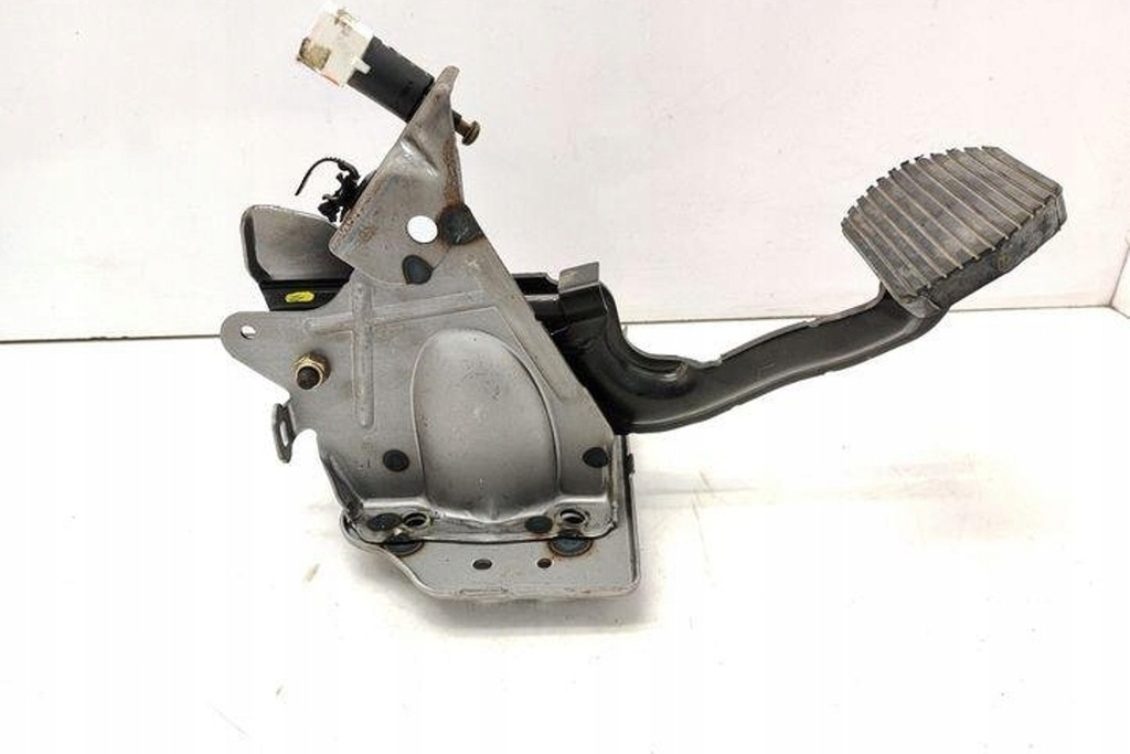 фото №9, Педаль тормоза peugeot 1007 km_ 00705c4 1.4l бензиновый 54kw 2006