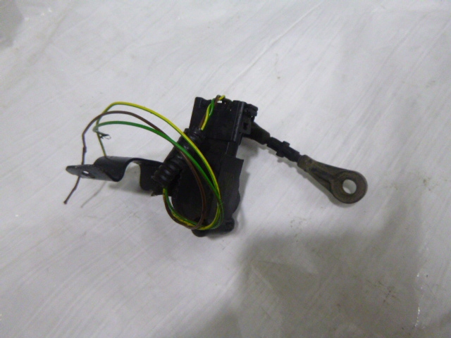 фото №3, Датчик вирівнювання світла velar l560