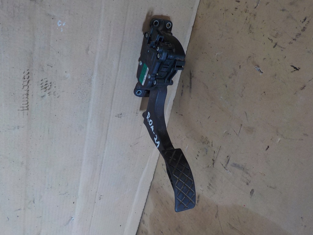 фото №2, Roomster педаль газа 6q1721503