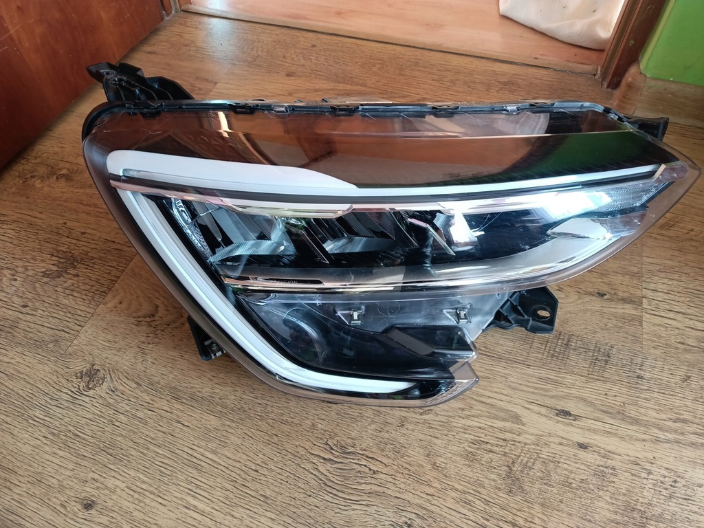 фото №1, Лампа перед передня права renault arkana pure vision 260107780r