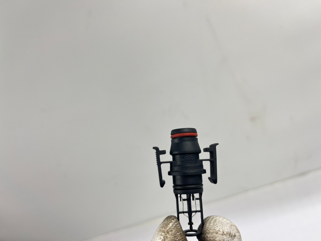 Датчик температуры воздуха mercedes w124 w140 r129 0105425717 Киев