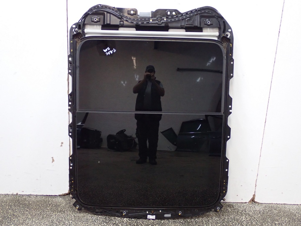 фото №1, Люк панорама жалюзи комплектная оригинал europa vw t-roc 20r