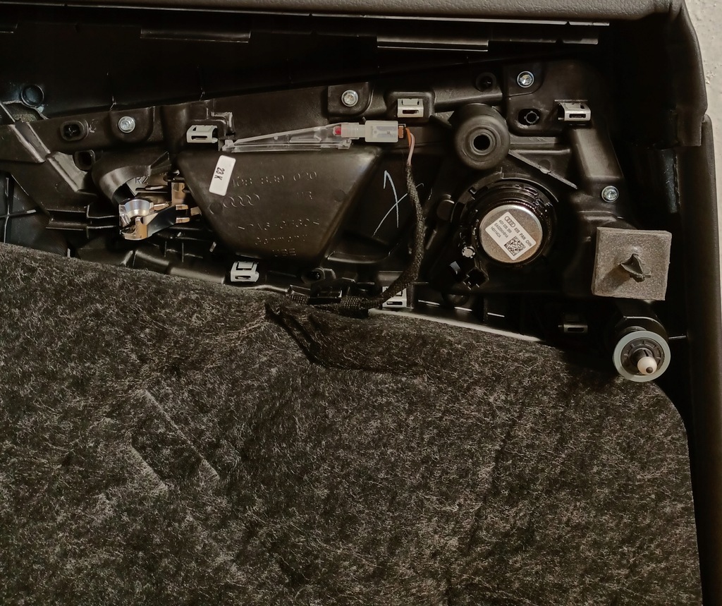 фото №5, Audi a7 4ga оббивка двері права задня задня