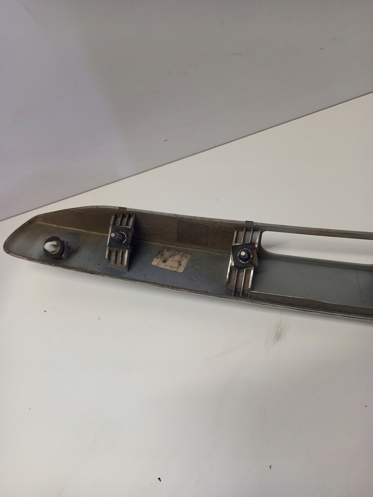 фото №5, Накладка крышки багажника peugeot 308 sw