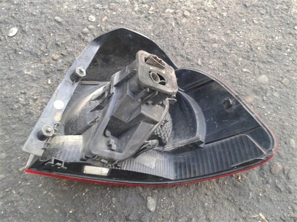 фото №8, Лампа левая задняя vw golf vi 3d 5k0945111