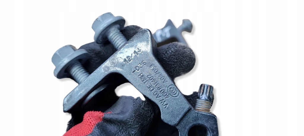 фото №8, A7 4g s7 петля петлі двері праве правий задня задні lz7s a6 c7 4g