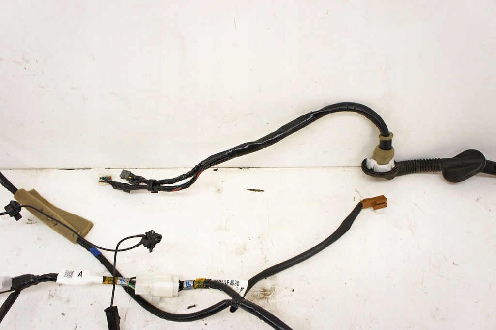 фото №5, Mx210 subaru xv i жгут крышки багажника