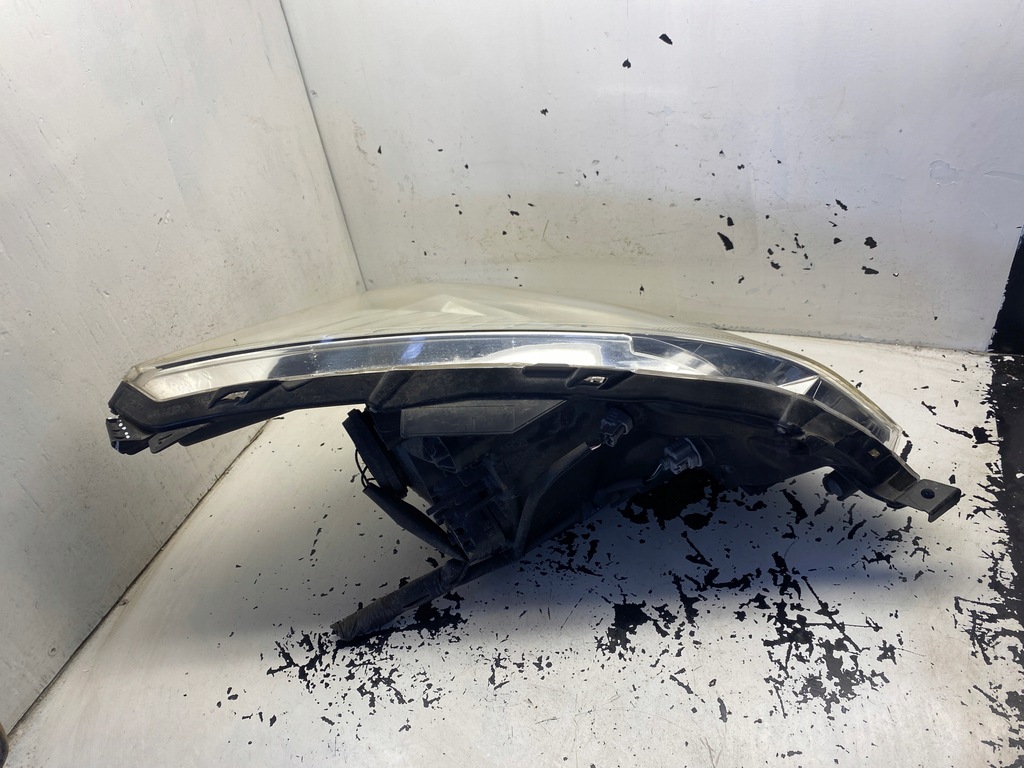 фото №8, Subaru trezia лампа лівий перед