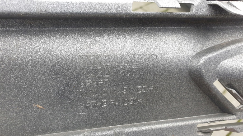 фото №7, Накладка-спойлер спойлер volvo v90 cross country prest-1111