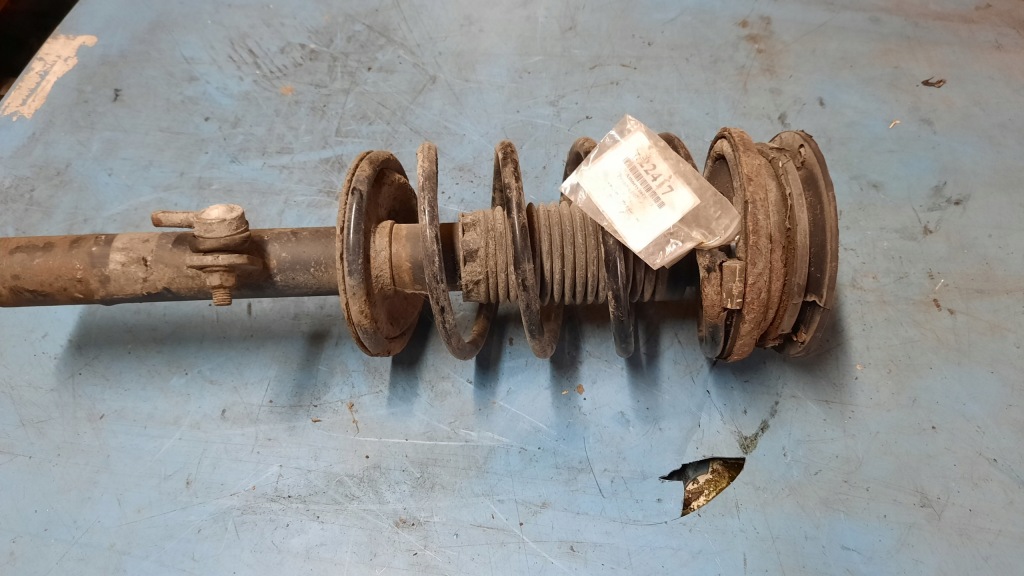 Купити Амортизатор перед ліва peugeot 607 2.2b