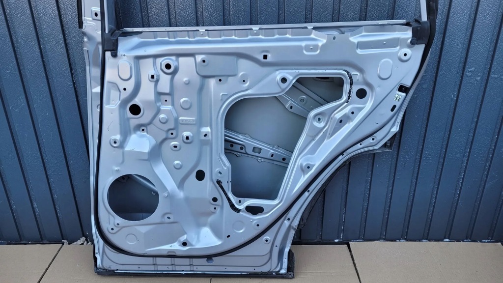 фото №12, Toyota rav4 v 5 18+ дверь задняя задние правое fv