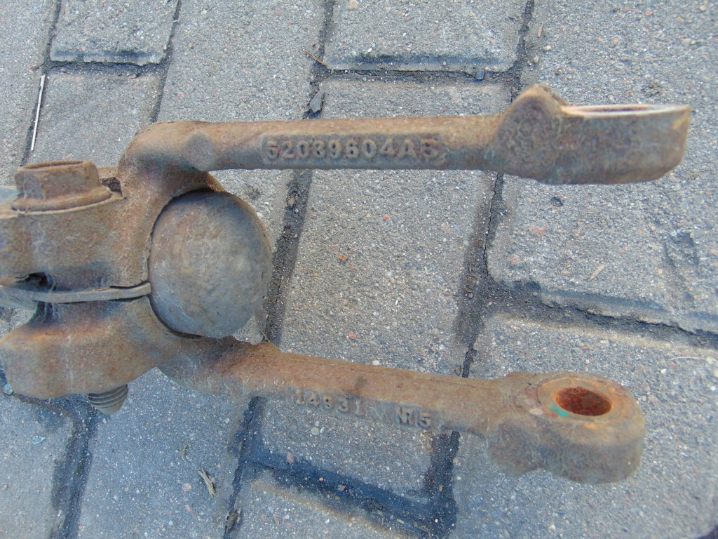 фото №14, Mcperson правый поворотный кулак jeep cherokee wk 3.0crd