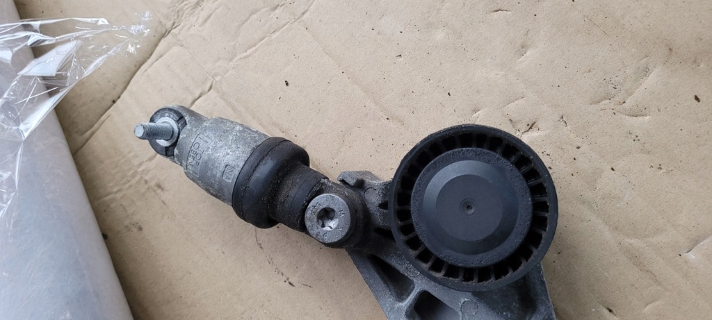 фото №9, Jeep wrangler jk натягувач ремінь pk 3.6 l dodge ina f57540403 k04627038aa