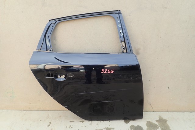 фото №1, Дверь правое задние правый задняя volvo v40 2012-