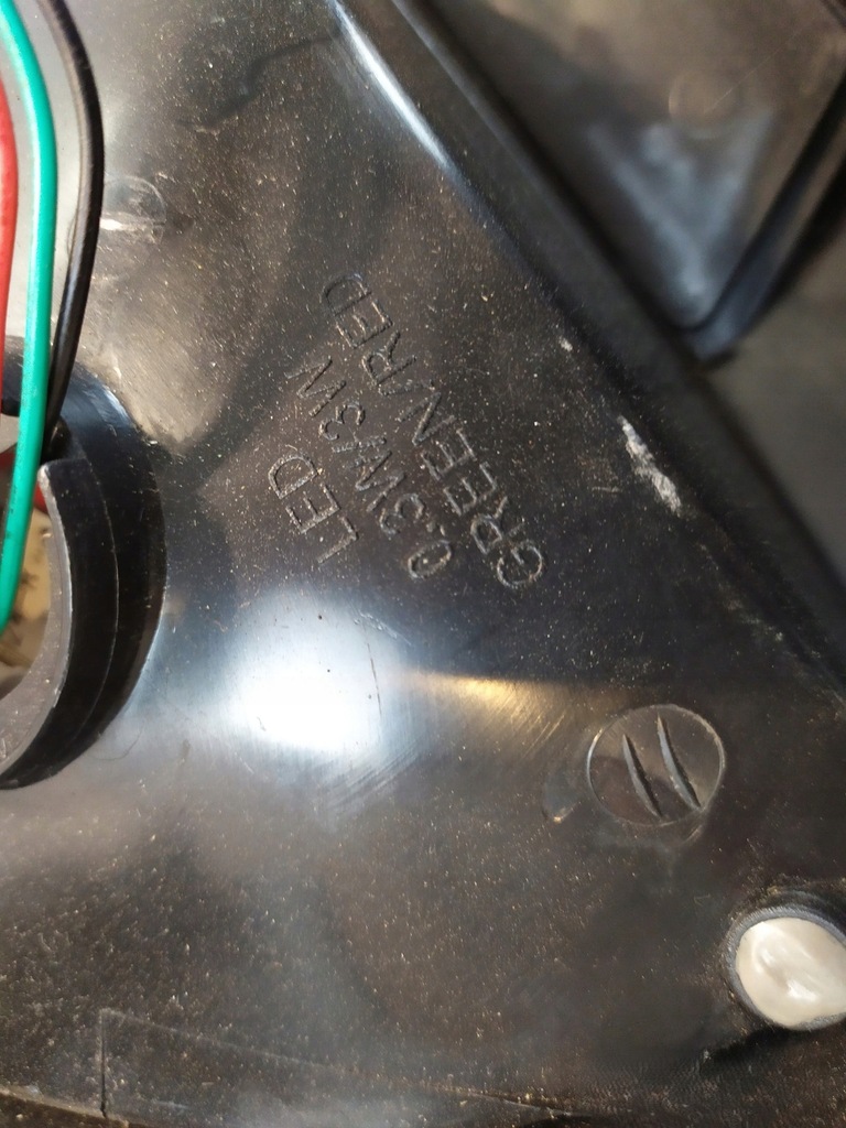 фото №13, Лампа левый правый задняя suzuki swift v red white