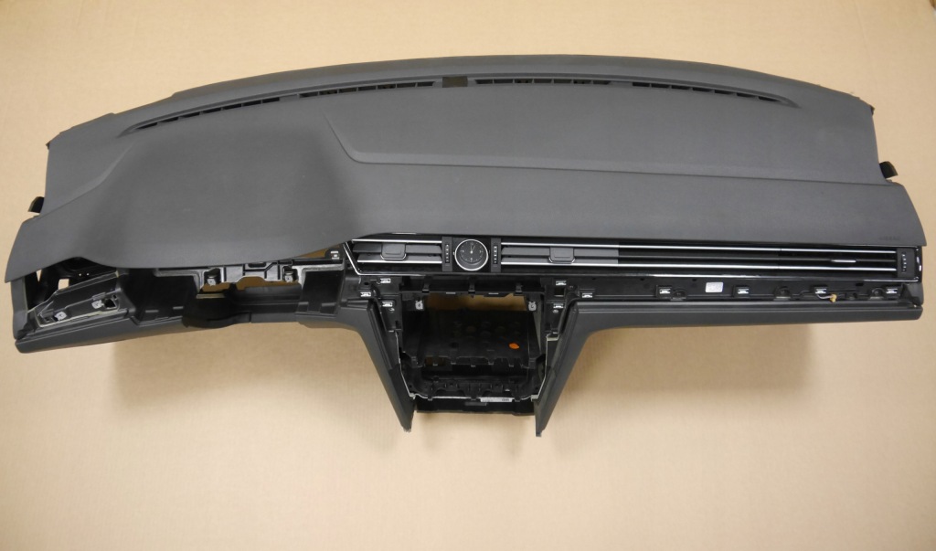 фото №1, Vw passat b8 приборная панель приборная консоль