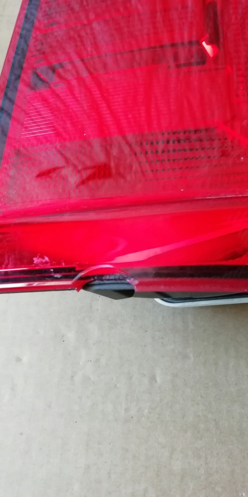 фото №2, Vw caddy 2k лампа правая задняя 2k1945096n