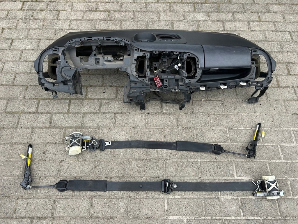 фото №1, Fiat 500l 500 l панель приладів консоль подушка безпеки ремені оригінал