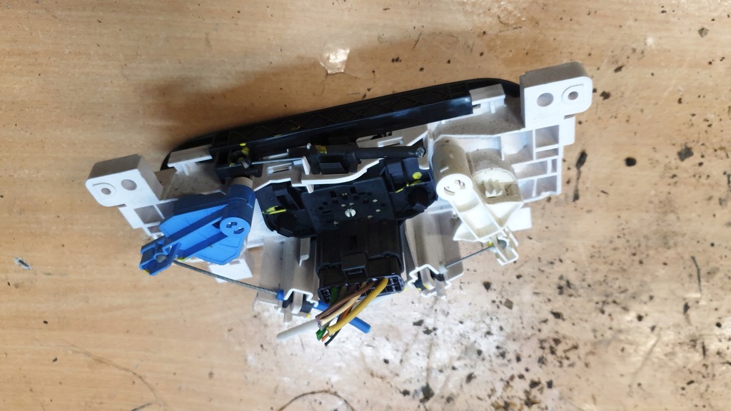 фото №2, Dacia sandero i панель управление вентиляция