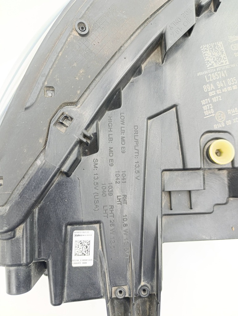 фото №10, Audi q4 sportback e-tron 2022 левая сторона лампа передняя