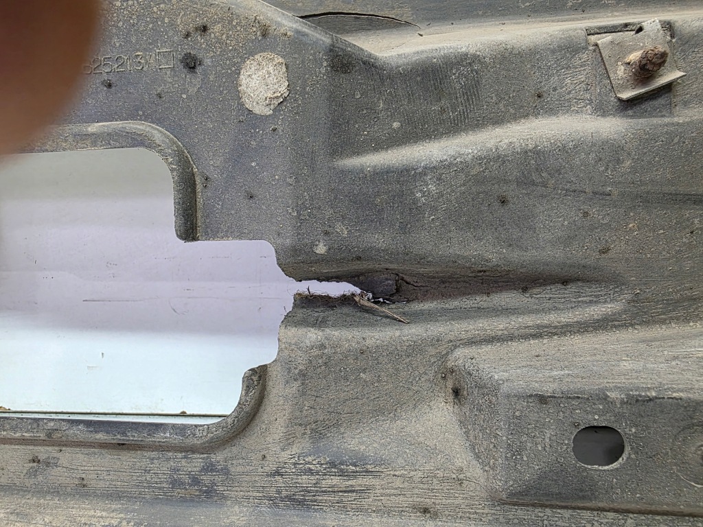 фото №7, Защита плита подвеска левый задняя audi q5 8r 8r0825215a оригинал 12