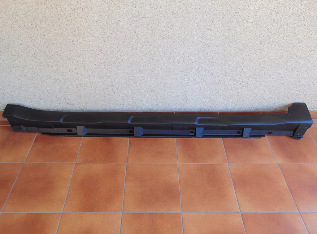 фото №1, Outback v bs 14-19 молдинг порог правая порог правый
