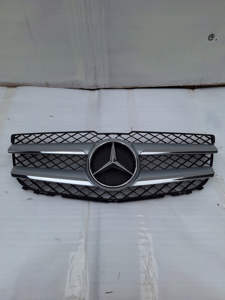 фото №1, Mercedes glk lift w204 решётка радиатора