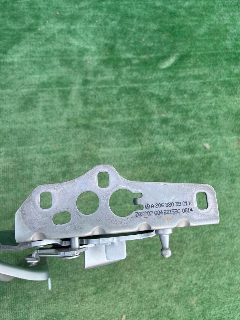 фото №6, Петля правый левый капот mercedes c klasa w206 2021- a2068803901 a2068803801