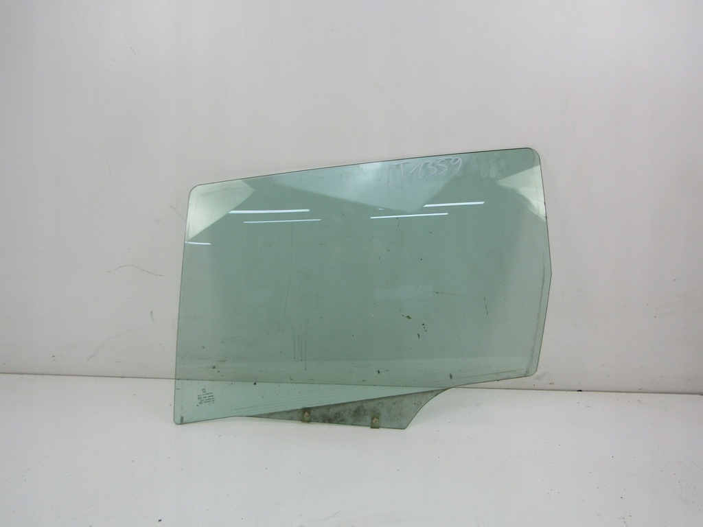 фото №1, Peugeot 307 стекло дверь задняя левая