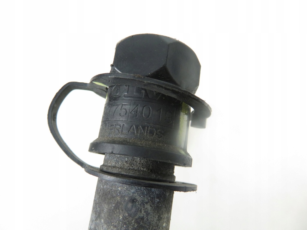 фото №10, Шланг кондиционера volvo v50 2.4 30754019