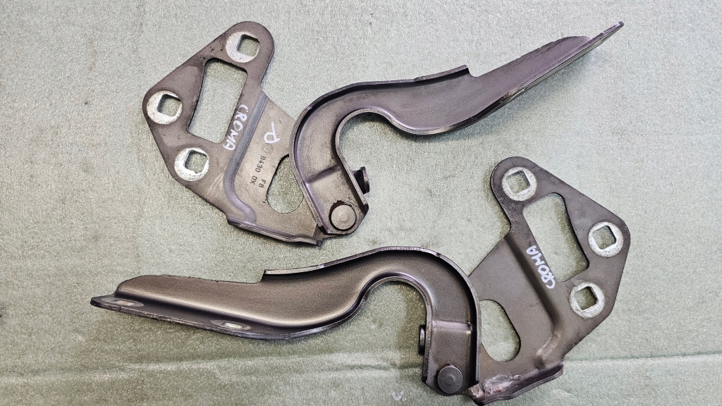 фото №1, Fiat croma ii петли капот левый правый комплект 865/b