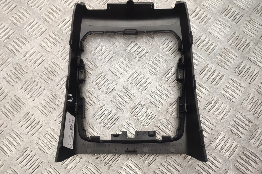 фото №10, Рамка средняя приборная панель bmw 3 g20, g28 6806816 2.0l hybrid 215kw 2019