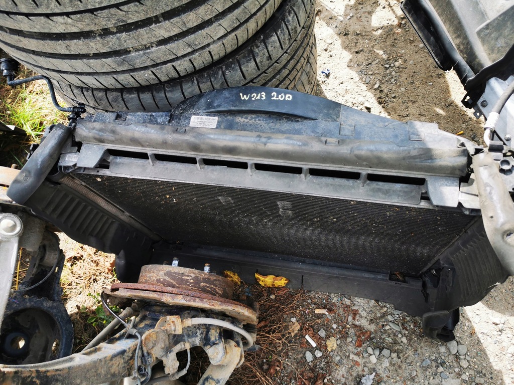 фото №7, Mercedes w 213 amg kompletny перед капот бампер лампа крила kod 197 x