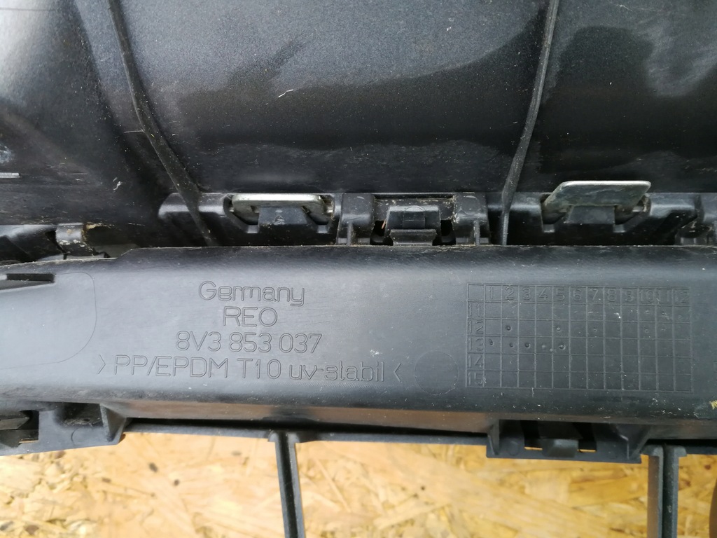 фото №12, Audi a3 8v 13- решітка радіатора решітка решітка радіатора бампера передній 8v3853651