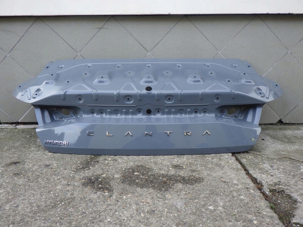 фото №1, Hyundai elantra vii 7 20- крышка багажника задняя