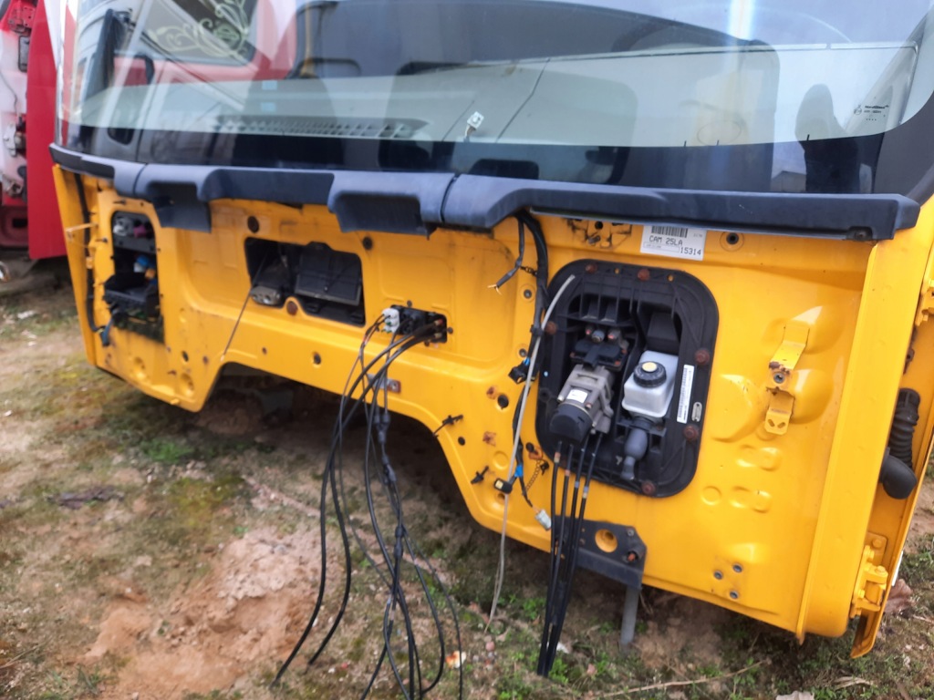 Кабіна комплектна renault premium dxi 460 механічна коробка передач Київ