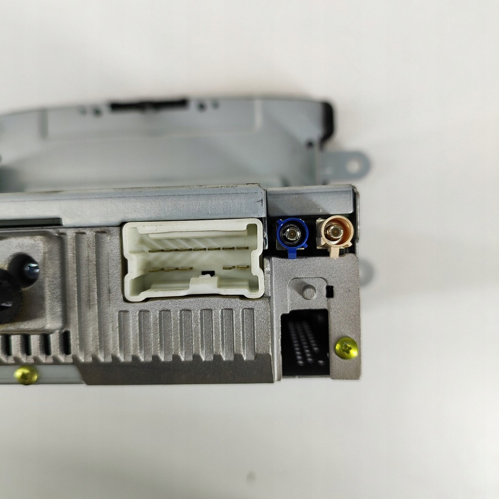 фото №7, Радіо з навігація opel vivaro фургон 281150198r 1.6l дизель 88kw 2016