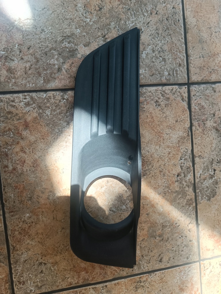 Купити Ford focus mk2 решітка бампера ліва 4m51-19953-a
